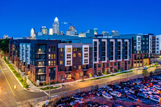 Alta Purl in Charlotte, NC - Foto de edificio - Building Photo