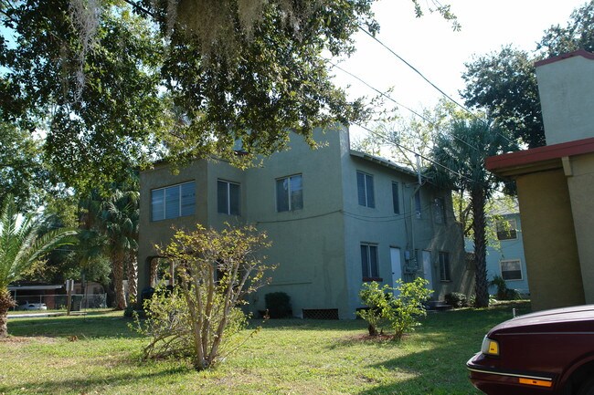 El Sher Apartments in Daytona Beach, FL - Foto de edificio - Building Photo