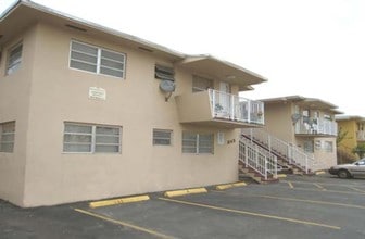 Marj II Apartments in Hialeah, FL - Building Photo - Building Photo