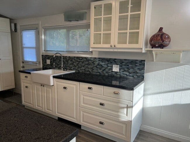 1226 E Ada Ave in Glendora, CA - Building Photo - Building Photo