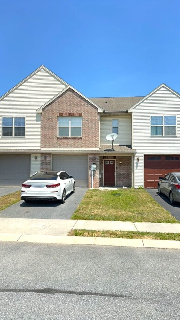 222 Meriweather Dr in Chambersburg, PA - Building Photo - Building Photo