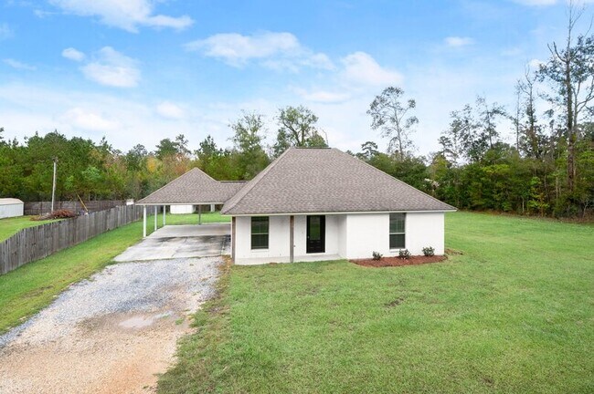 32590 Weiss Rd in Walker, LA - Building Photo - Building Photo