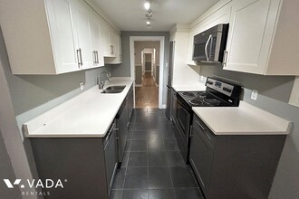 1235 Burnaby St in Vancouver, BC - Building Photo - Building Photo
