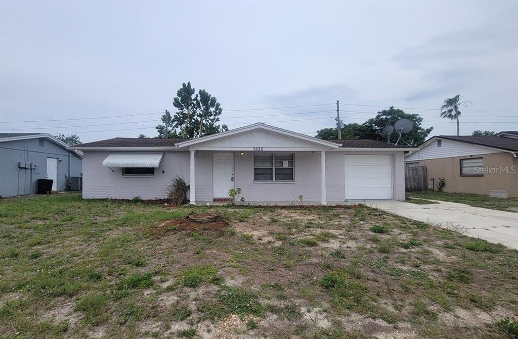 7526 Topay Ln in Port Richey, FL - Building Photo