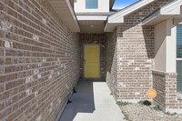 907 E 89th St in Odessa, TX - Foto de edificio - Building Photo