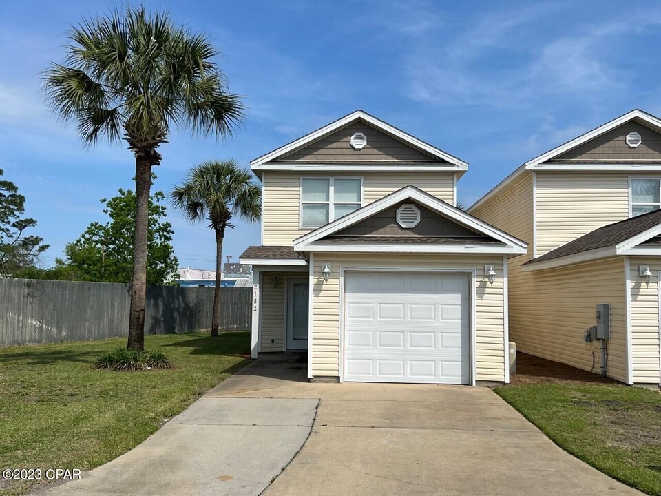2182 Sterling Cove Blvd in Panama City Beach, FL - Building Photo
