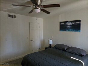 5166 S Jones Blvd in Las Vegas, NV - Building Photo - Building Photo