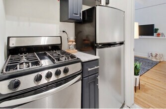 230 E 10th St, Unit SI ID1358387P in New York, NY - Building Photo - Building Photo