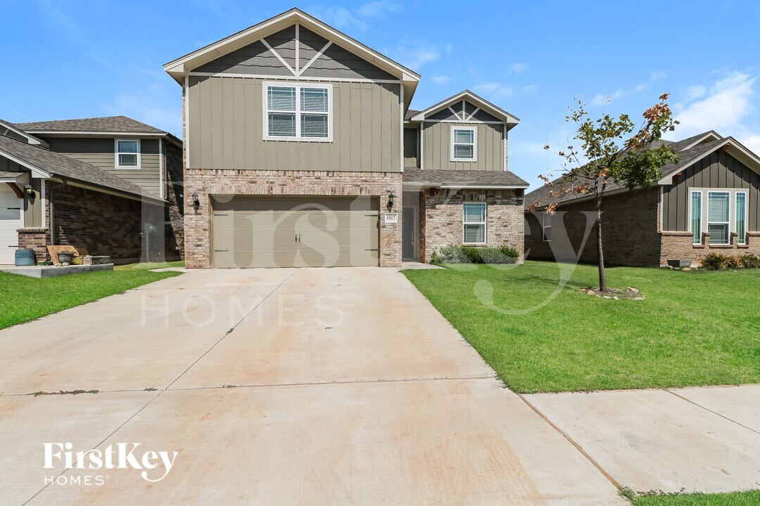 1017 NW 6th St in Newcastle, OK - Building Photo