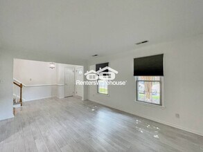 1004 Tottenham Ln in Virginia Beach, VA - Building Photo - Building Photo