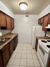 Nordic Villa Apartments in Peoria, IL - Building Photo - Building Photo