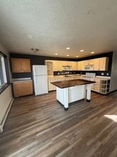 1515-1517 W 47th Ave in Anchorage, AK - Building Photo - Building Photo