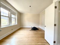 14 Alton Pl, Unit 3 in Brookline, MA - Foto de edificio - Building Photo