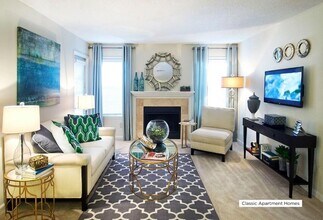 100 Akers Ridge Dr SE in Atlanta, GA - Foto de edificio - Building Photo