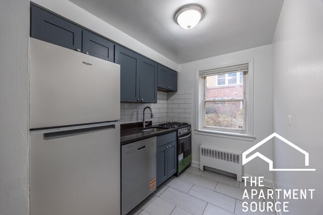 property at 6719 N California Ave