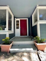 10255 SW Walker Rd in Beaverton, OR - Building Photo