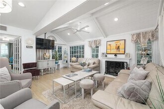 302 Hascall Rd NW in Atlanta, GA - Building Photo - Building Photo