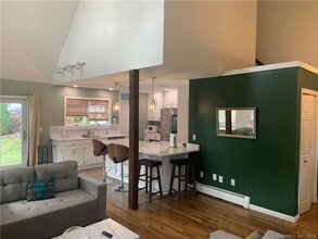 9 Beech St in Farmington, CT - Building Photo - Building Photo