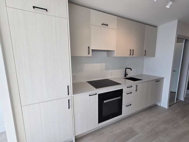 property at 1 Quarrington Ln
