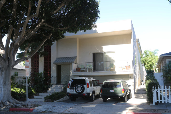 2319 Oak St in Santa Monica, CA - Foto de edificio - Primary Photo