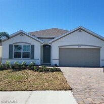 16629 Elkhorn Coral Dr in North Fort Myers, FL - Building Photo