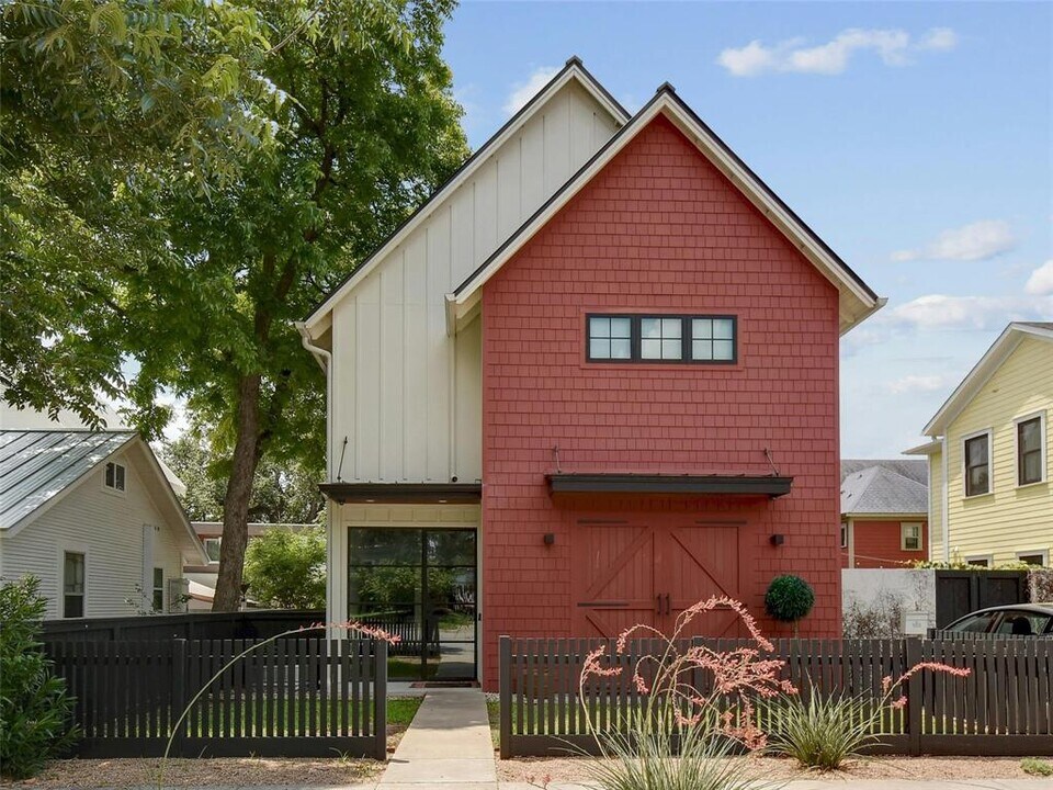 1003 E 14th St in Austin, TX - Building Photo