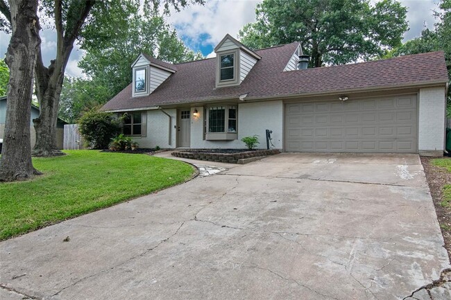 2410 Valley Dr