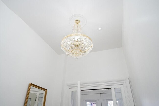 207 Jewett Ave in Jersey City, NJ - Building Photo - Building Photo