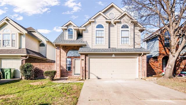 6721 Driffield Cir E in North Richland Hills, TX - Building Photo