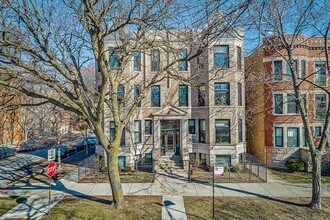 2922 W Logan Blvd, Unit 2922-GDN in Chicago, IL - Building Photo - Building Photo
