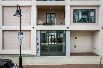 Monroe Condominiums in Asbury Park, NJ - Foto de edificio - Building Photo