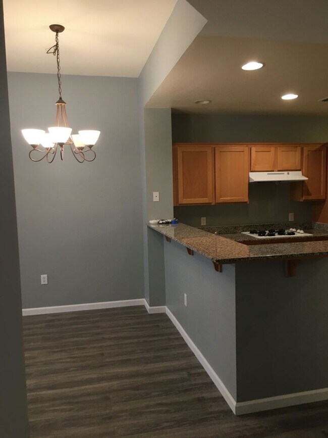 31 E Agate Ave-Unit -1 in Las Vegas, NV - Building Photo - Building Photo