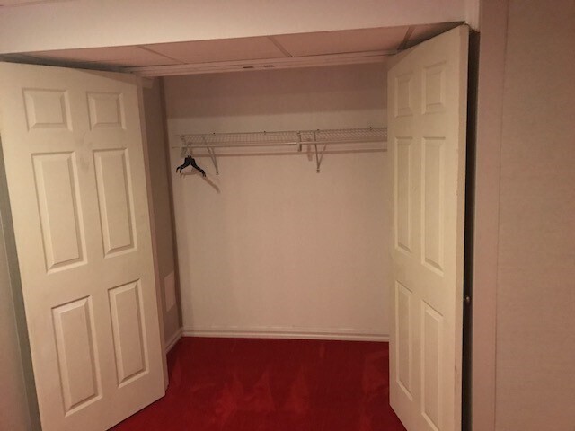 7402 Nigh Rd, Unit Basement unit in Falls Church, VA - Building Photo