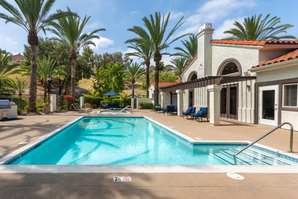 Island Club Apartments Oceanside, CA Apartments For Rent