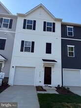 36106 Wilderness Shores Way in Locust Grove, VA - Building Photo - Building Photo