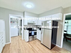 11620 Caenen St in Overland Park, KS - Building Photo - Building Photo