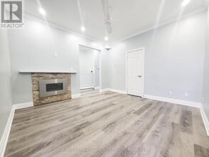 77 Victoria Ave N in Hamilton, ON - Building Photo - Building Photo