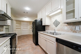 217 Foxboro Dr in Jackson, MS - Building Photo - Building Photo