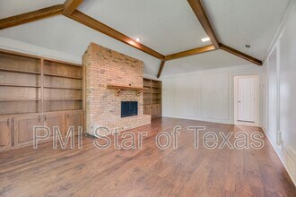 2130 Teakwood Ln in Plano, TX - Building Photo - Building Photo
