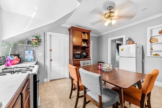 49 Parker St, Unit 2 in New Bedford, MA - Building Photo - Building Photo