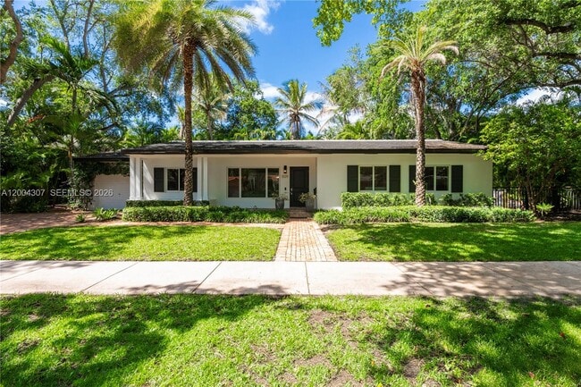 property at 1029 Mariposa Ave