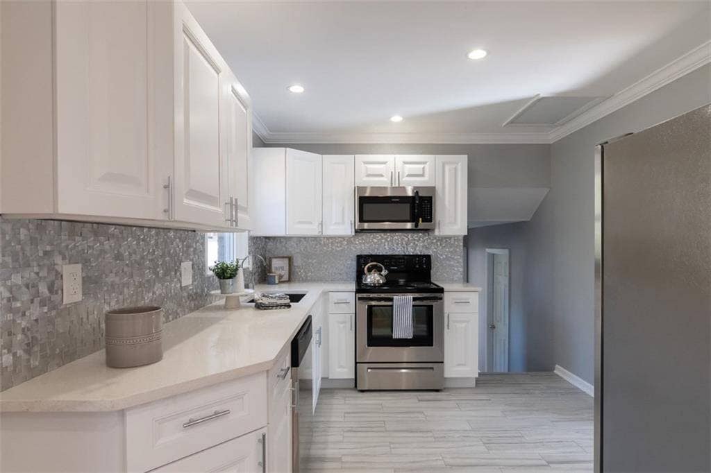 Room in House on Trafalgar Way in Chamblee, GA - Building Photo