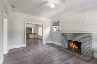 735 N Clara Ave in DeLand, FL - Building Photo - Building Photo