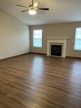 104 Lake Saint Ellen Dr, Unit 104 in Fairview Heights, IL - Foto de edificio - Building Photo