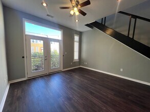 2125 Southend Dr in Charlotte, NC - Building Photo - Building Photo