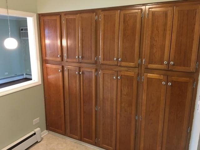291 N Gregory St in Aurora, IL - Building Photo