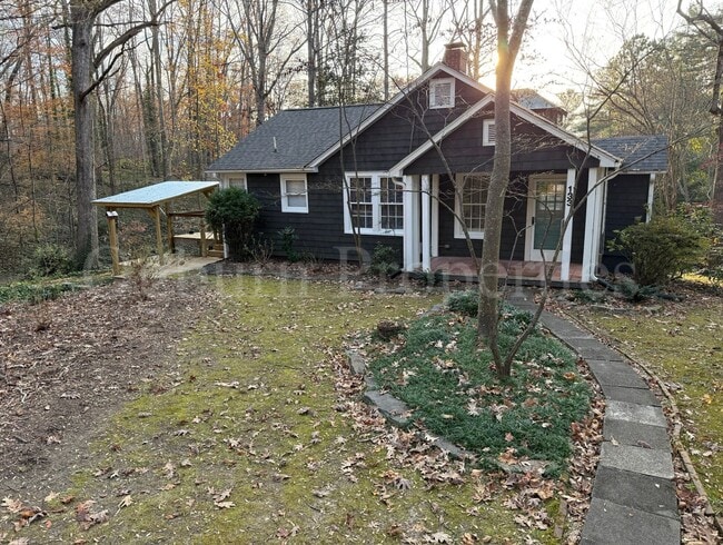 property at 133 Woodbriar Rd