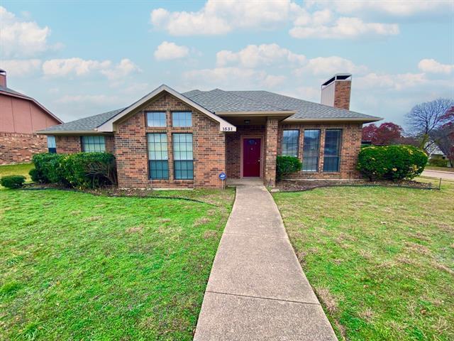 property at 1531 La Paz Dr