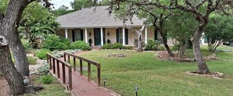 15 Shady Grove Ln in Wimberley, TX - Building Photo