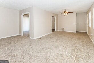 429 Azalea Dr in Stockbridge, GA - Building Photo - Building Photo